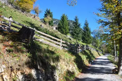 02_kasperhof-wandern_rauschbrunnen